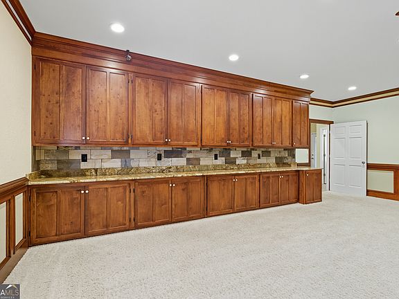 27th image of 1091 Echota Rd