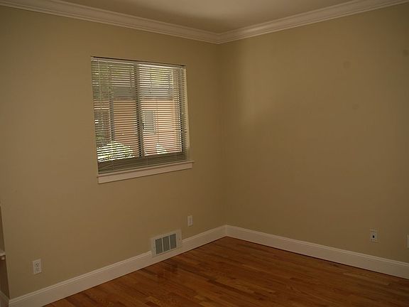 4th image of 3322 Buchanan St APT 204