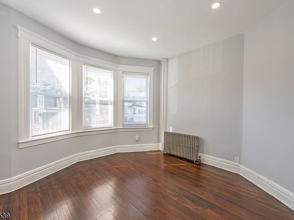 3rd image of 69 Harrison Ave #U1l-1l