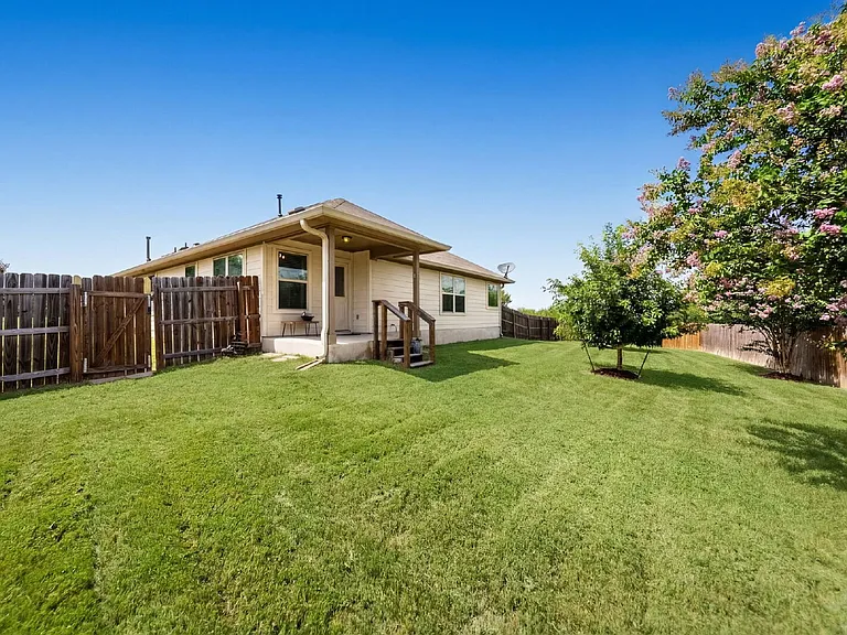 6097 Heron Dr — Photo 41
