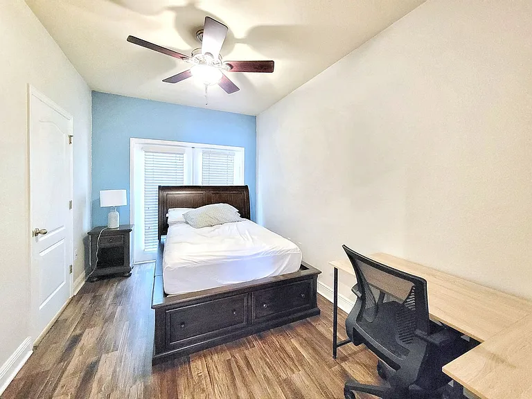 2946 SW 35th Pl #44 — Photo 9