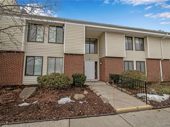 6 Southcreek Ct Unit B, East Amherst, NY 14051