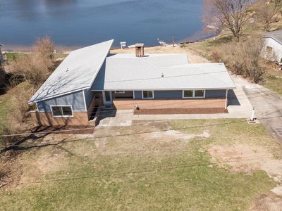 770 Beachway Dr, White Lake, MI, 48383