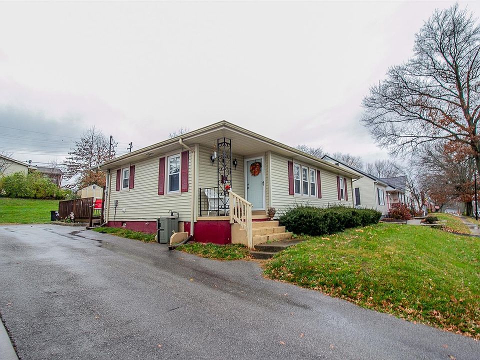 1st image of 313 Creekview Dr