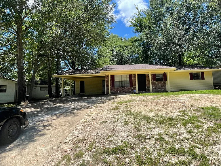 Front yard and house