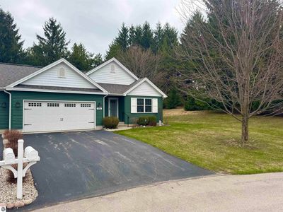5206 Chestnut Ct #19, Traverse City, MI, 49685