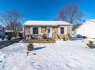 1207 Avon Ave, Pekin, IL 61554
