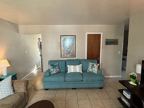 5th image of 515 20th St #515