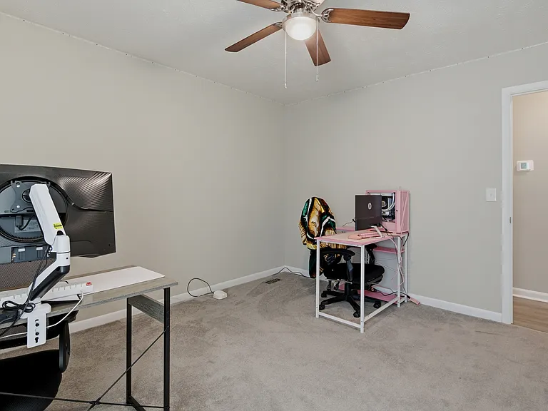 6853 Marlowe Dr — Photo 27