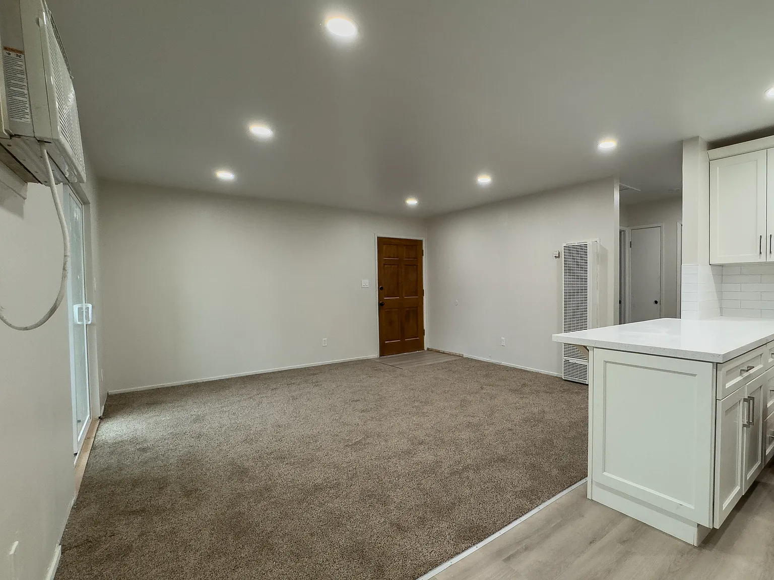 2 bed, 825 sqft, $2,495 — Photo 3