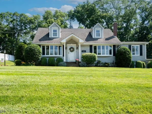 12 Samuel St, East Hanover Twp., NJ 07936