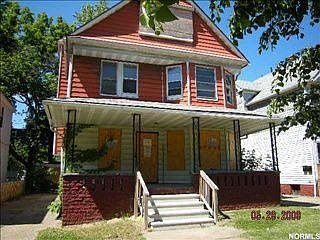 1st image of 11711 Chesterfield Ave