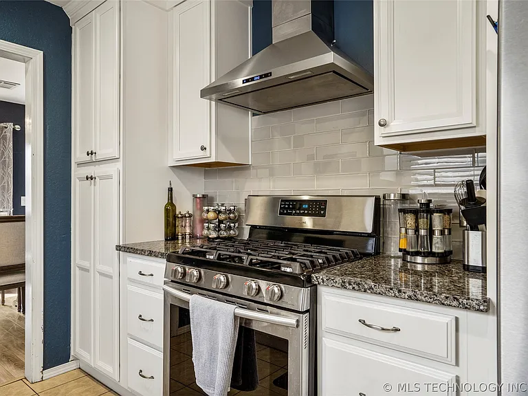 8940 E 16th Pl — Photo 11