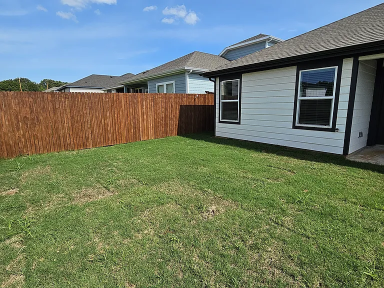 1635 Blaire Dr — Photo 31