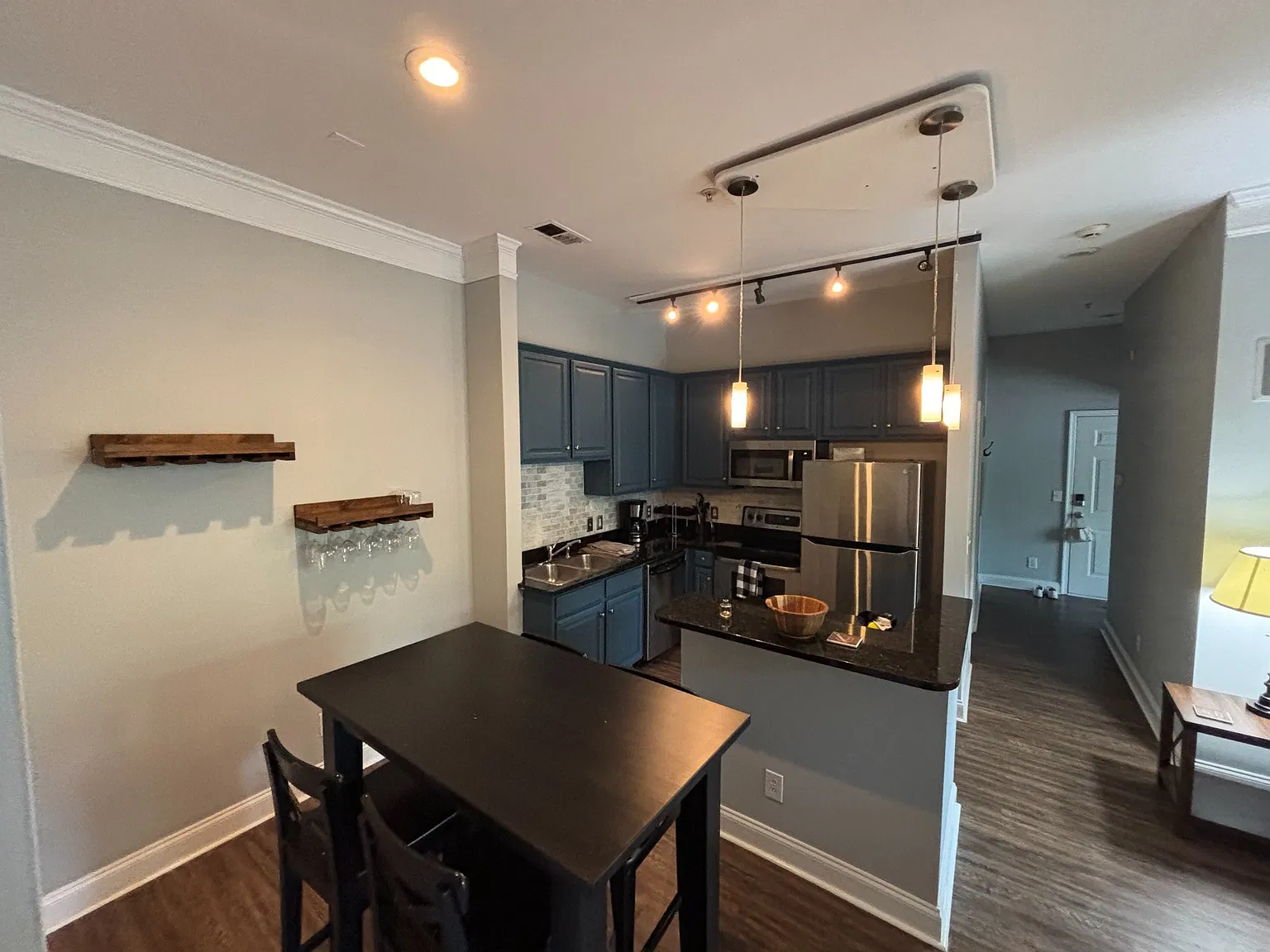 2 bed, 935 sqft, $2,395 — Photo 4