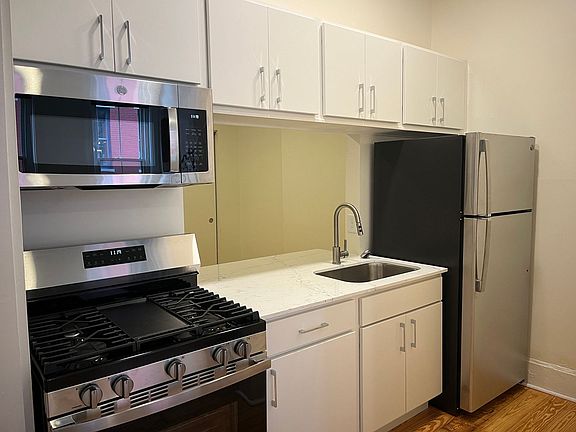 4th image of 120 E 14th St #1