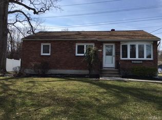 11 Walter Dr, Stony Pt, NY 10980