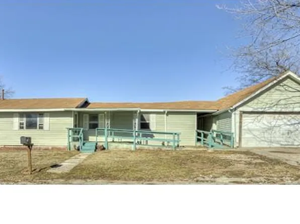 418 W Penn St, El Reno, OK 73036