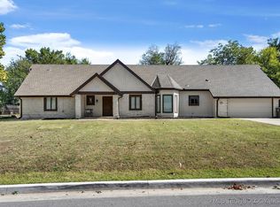 5917 S Knoxville Ave, Tulsa, OK 74135