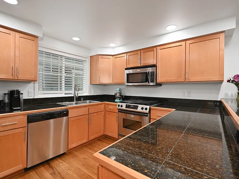 8509 Midvale Ave N #C — Photo 10