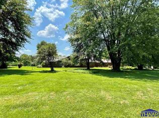 5792 W Middletown Dr, Farmersburg, IN 47850
