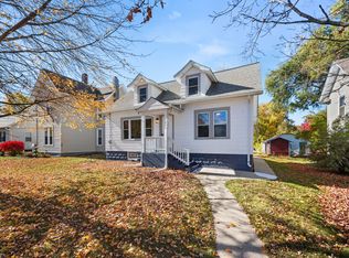 321 N Locust St, Sycamore, IL 60178
