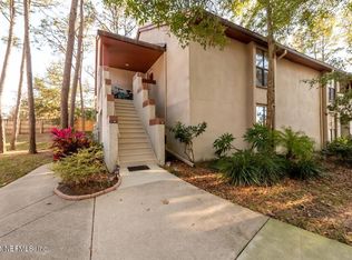 701 Wood Hill Dr, Jacksonville, FL 32256