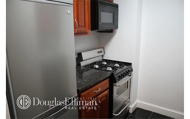 Rented by Douglas Elliman | media 59