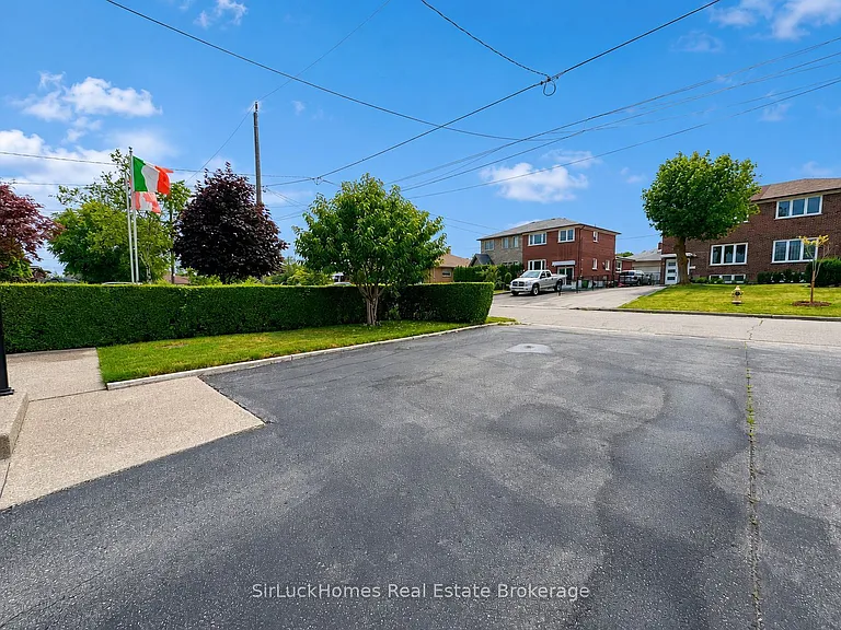 15 Snowood Ct — Photo 25