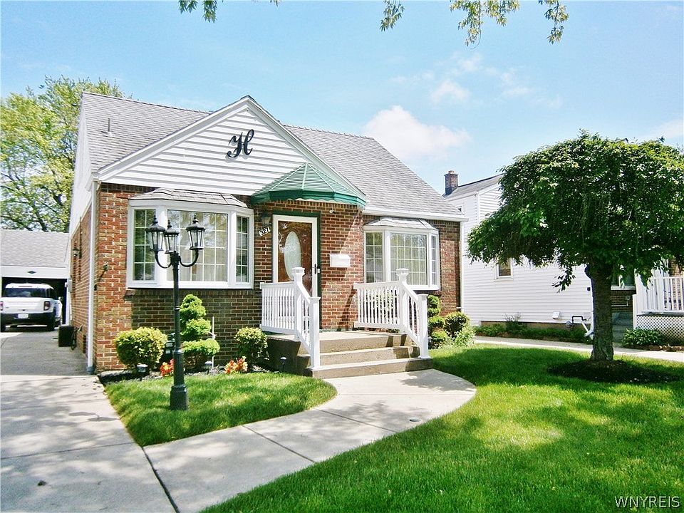 1st image of 327 Parkhurst Blvd