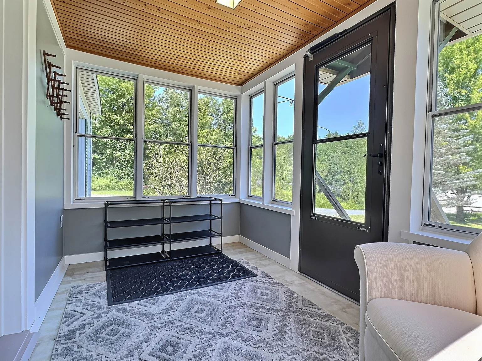 2 bed, 1000 sqft, $2,700 — Photo 4