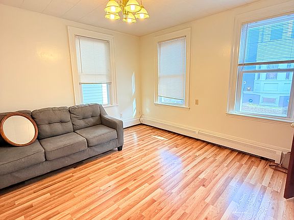 3rd image of 15 Vandine St #1