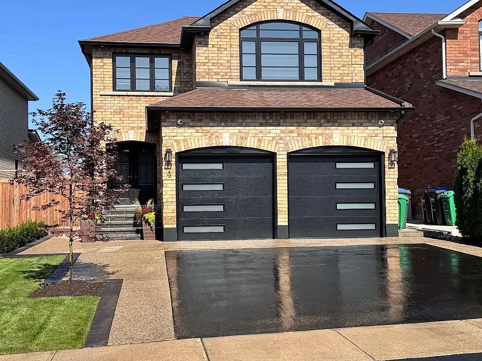 1st image of 4 Gray Park Dr