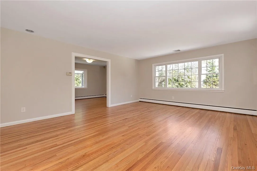 4 bed, 3.0 bath, 2034 sqft, $10,500 — Photo 4