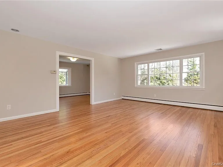 3 Lea Pl — Photo 4