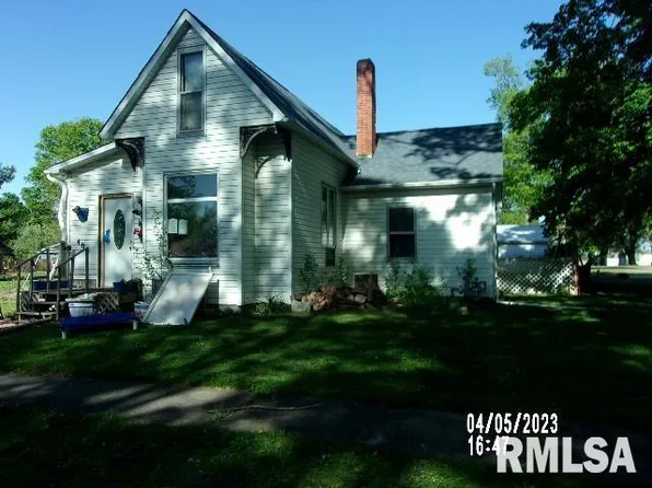 408 S Monroe St, Armington, IL 61721