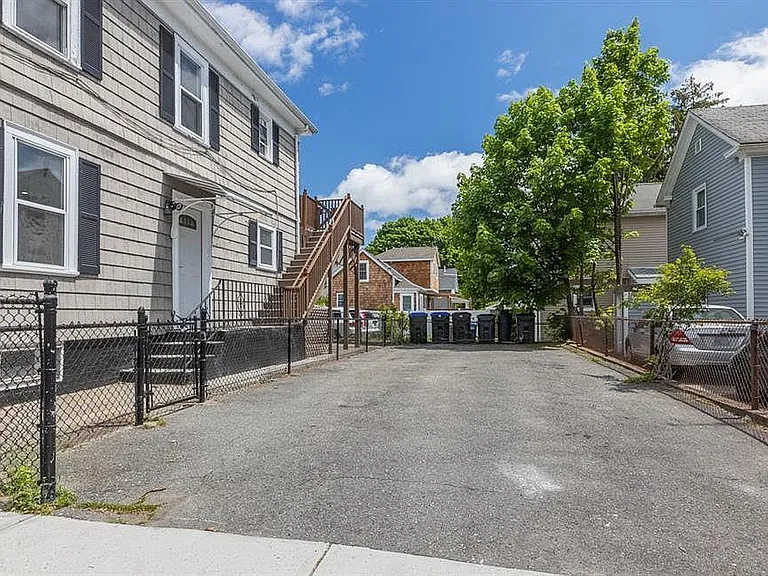 205 Ives St — Photo 9