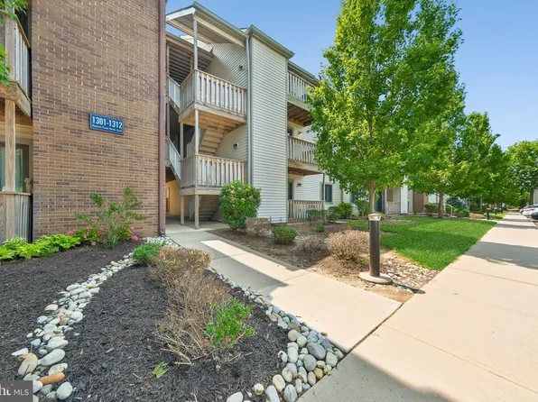1308 Ravens Crest Dr, Plainsboro, NJ 08536