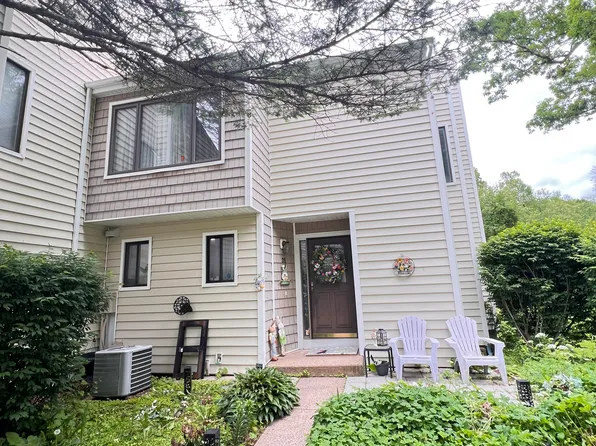 28 Currier Way, Cheshire, CT 06410