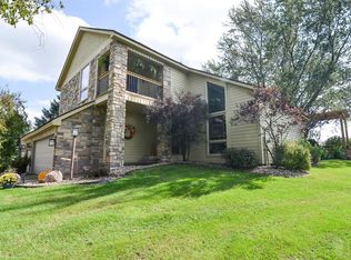 10 Parkview Dr, Oakland Acres, IA 50112