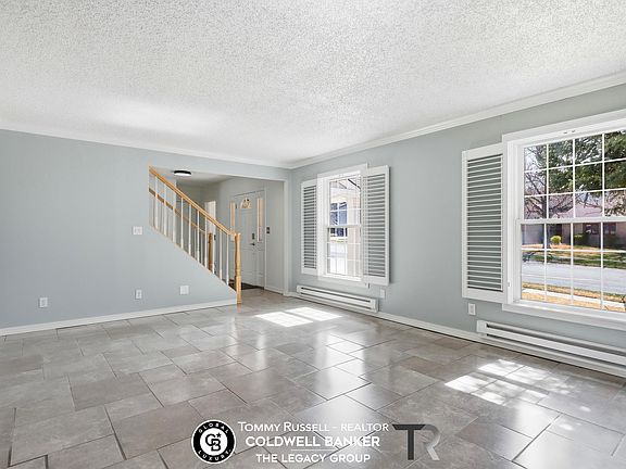 3rd image of 3920 Eagle Dr