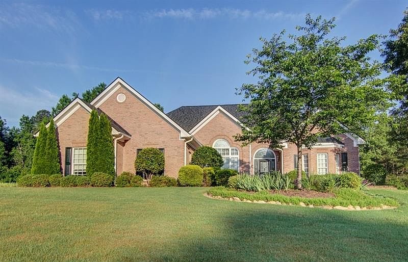 1st image of 70 Northwood Springs Dr