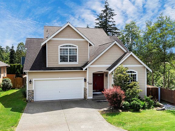 Your New Home with 2 Car Garage!>