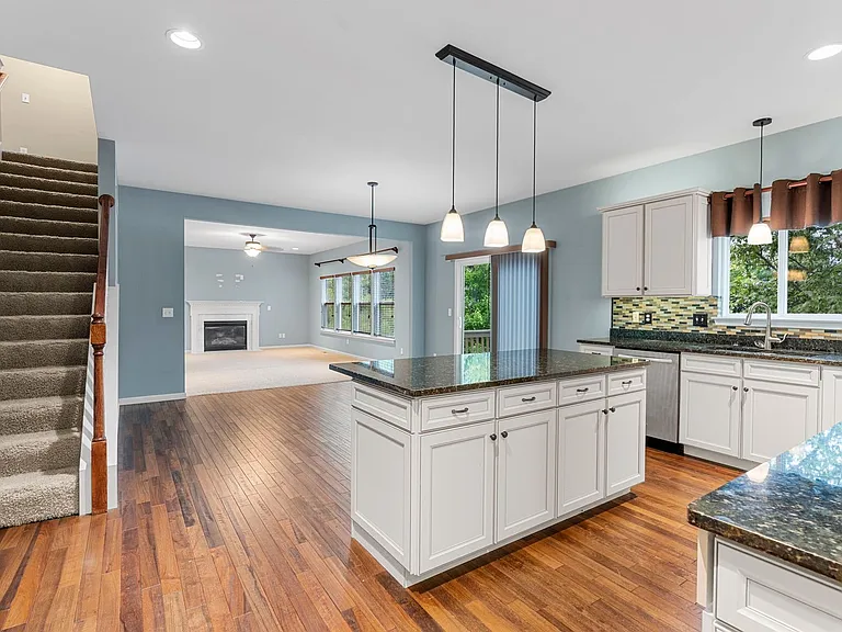 615 Derby Way Dr — Photo 25