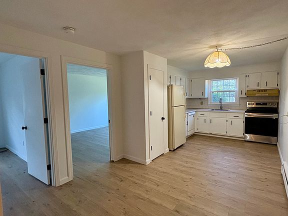 3rd image of 159 Center St APT 1
