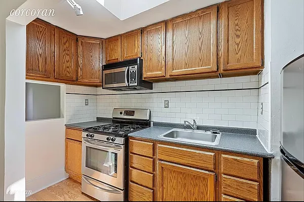 Rented by Corcoran | media 6