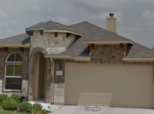 1004 Herrera Ct, Hutto, TX 78634