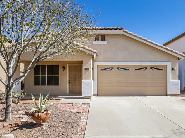 1233 S Colonial Dr, Gilbert, AZ 85296