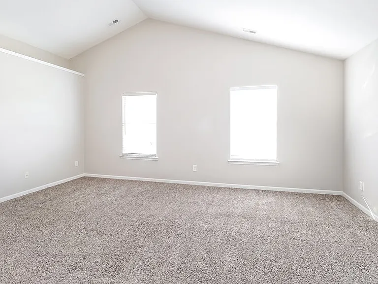 5721 Verrazano Dr — Photo 12