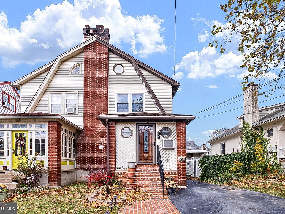1st image of 3811 Berry Ave